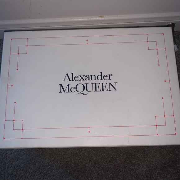 Gold Alexander Mcqueen - Picture 10 of 11